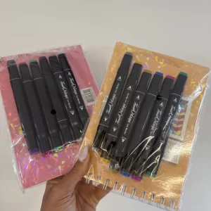 Kit com 12 livros de colorir bobbie goods + 6 canetinhas