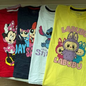 Kit com 12 Camisetas Personagem Juvenil Menina